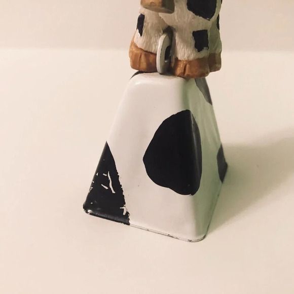 Vintage Russ Cow Figurine On A Bell 4 Inch Tall Figure Flaw - Picture 13 of 15